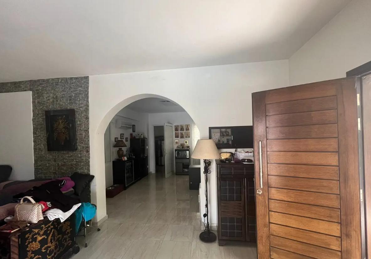 4-bedroom villa in Paphos № 153727: https://dom.com.cy/en/catalog/sale/153727/ (dom.com.cy)
