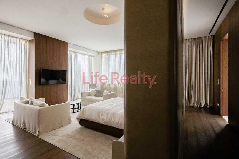 4-bedroom penthouse for sale: https://www.bazaraki.com/adv/5778708_4-bedroom-penthouse-for-sale (www.bazaraki.com)
