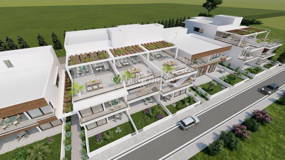 TOP FLOOR TWO BEDROOM APARTMENT: https://www.offer.com.cy/en/top-floor-two-bedroom-apartment/21-696082/ (www.offer.com.cy)