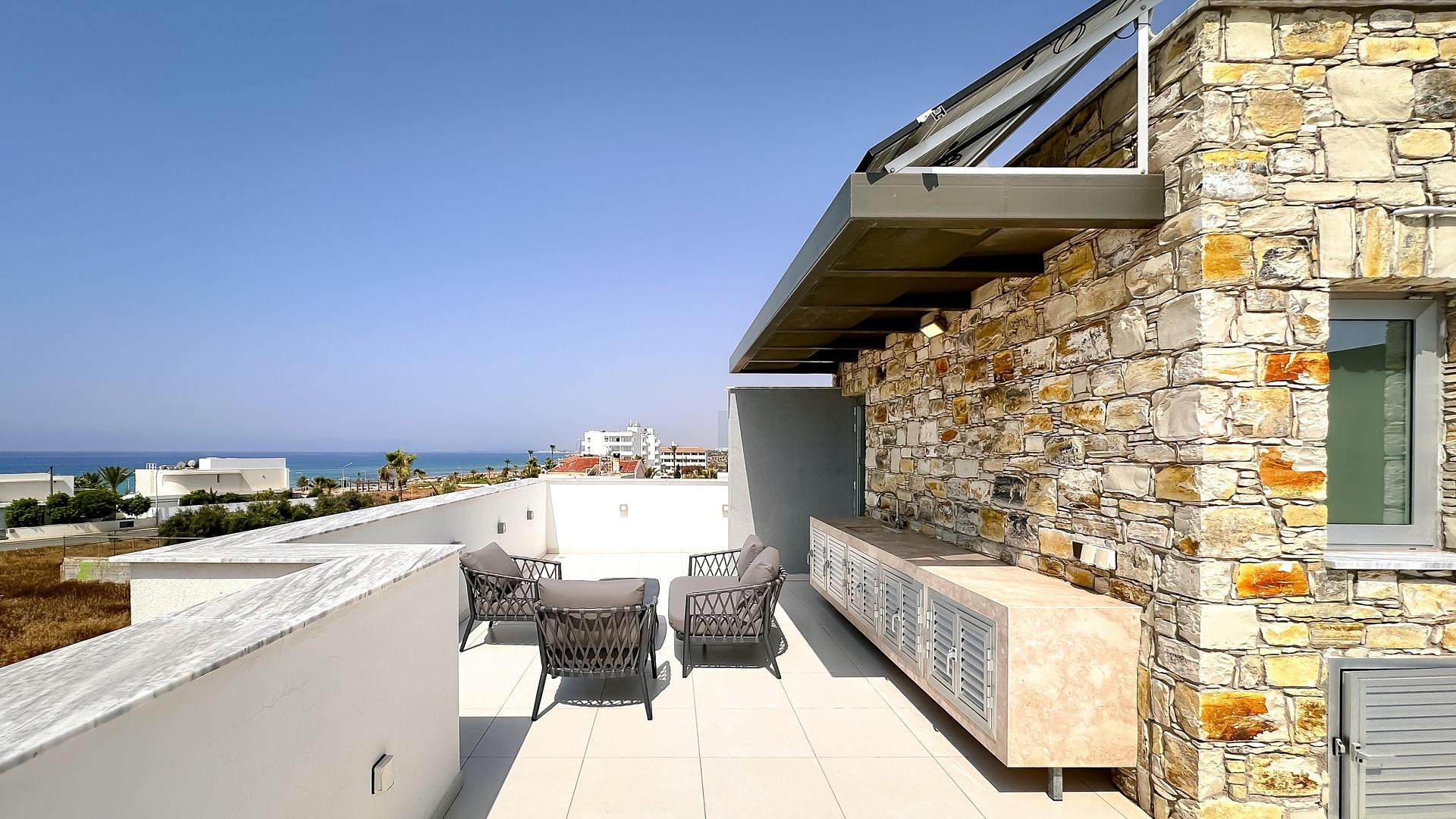 New 4-bedroom villa in Famagusta № 152556: https://dom.com.cy/en/catalog/sale/152556/ (dom.com.cy)