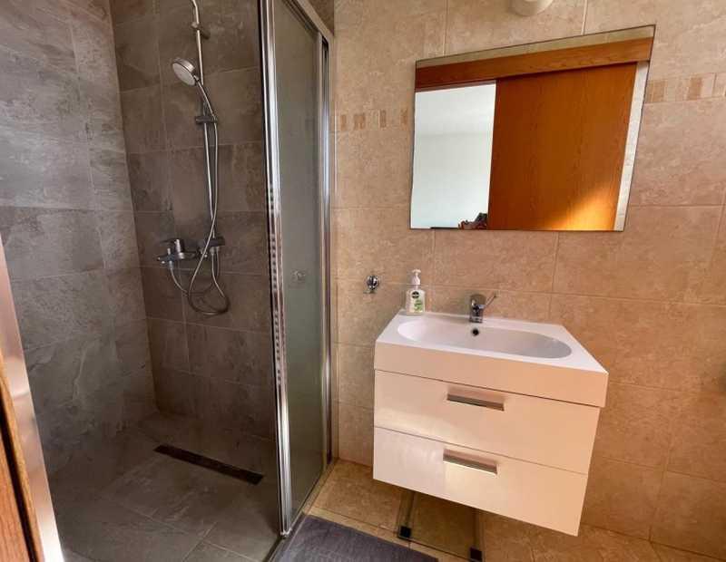 5-bedroom detached house to rent: https://www.bazaraki.com/adv/5798590_5-bedroom-detached-house-to-rent (www.bazaraki.com)