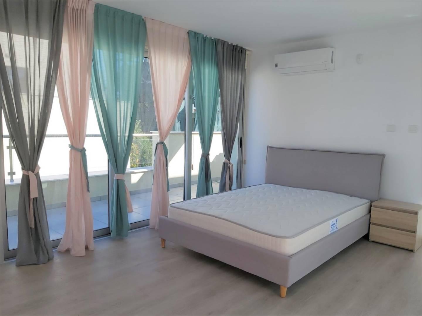 4-bedroom villa in Limassol №151924: https://dom.com.cy/en/catalog/rent/151924/ (dom.com.cy)