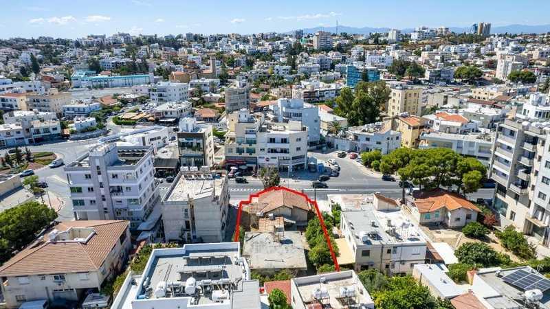 Commercial land 718 m²: https://www.bazaraki.com/adv/5788880_commercial-land-718-m2 (www.bazaraki.com)