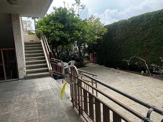 6-bedroom detached house for sale: https://www.bazaraki.com/adv/5797387_6-bedroom-detached-house-for-sale (www.bazaraki.com)