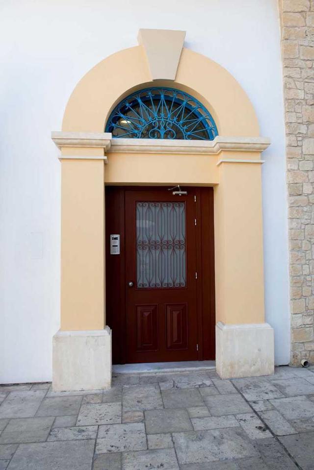 1-bedroom apartment for sale: https://www.bazaraki.com/adv/5792776_1-bedroom-apartment-for-sale (www.bazaraki.com)