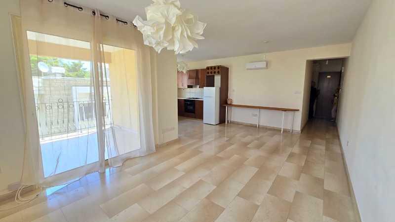 2-bedroom apartment to rent: https://www.bazaraki.com/adv/5786561_2-bedroom-apartment-to-rent (www.bazaraki.com)