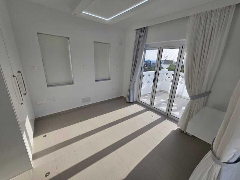 2-bedroom villa to rent: https://www.bazaraki.com/adv/5795405_2-bedroom-villa-to-rent (www.bazaraki.com)