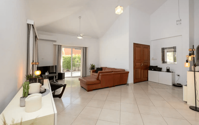 3-bedroom detached house for sale: https://www.bazaraki.com/adv/5793134_3-bedroom-detached-house-for-sale (www.bazaraki.com)