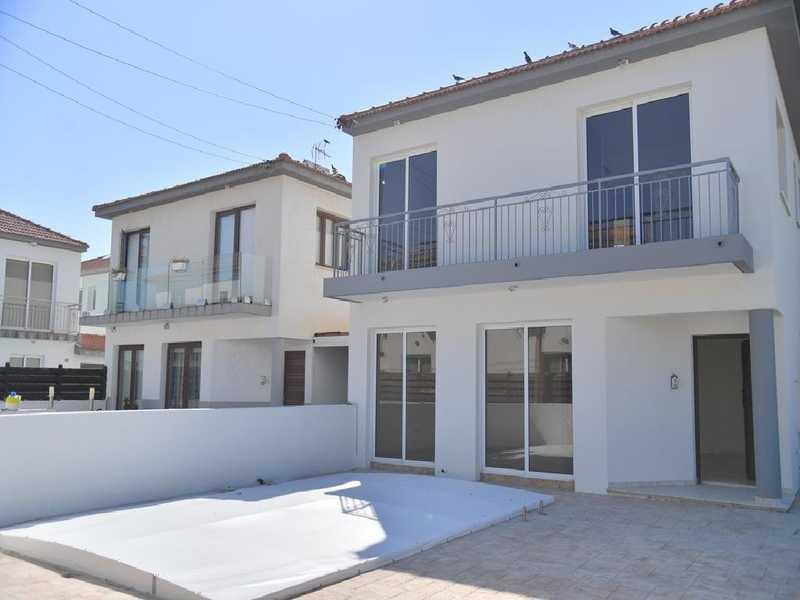 3-bedroom detached house for sale: https://www.bazaraki.com/adv/5798376_3-bedroom-detached-house-for-sale (www.bazaraki.com)