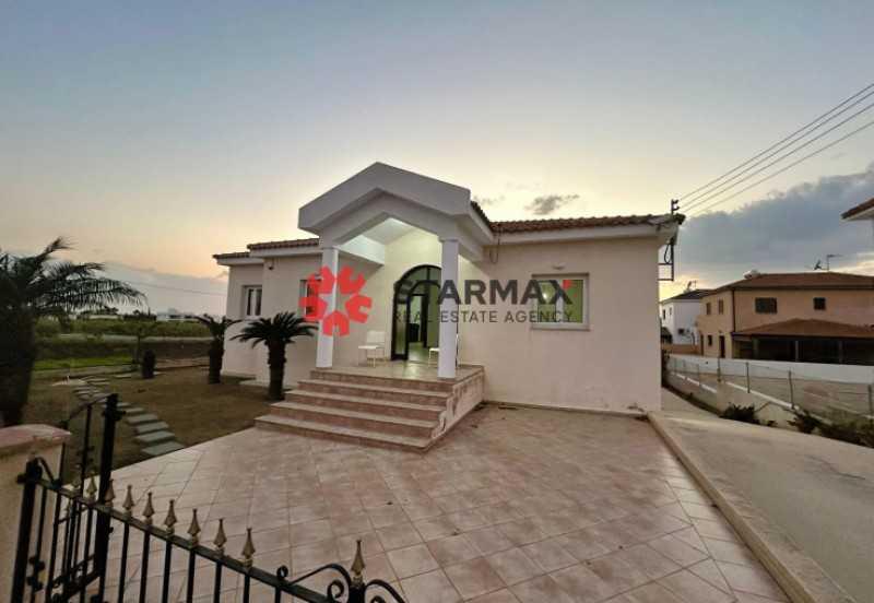 4-bedroom detached house to rent: https://www.bazaraki.com/adv/5796515_4-bedroom-detached-house-to-rent (www.bazaraki.com)
