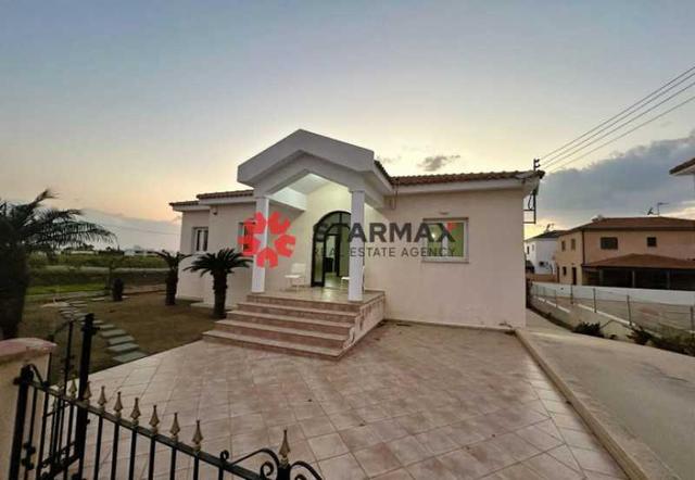 4-bedroom detached house to rent: https://www.bazaraki.com/adv/5796515_4-bedroom-detached-house-to-rent (www.bazaraki.com)