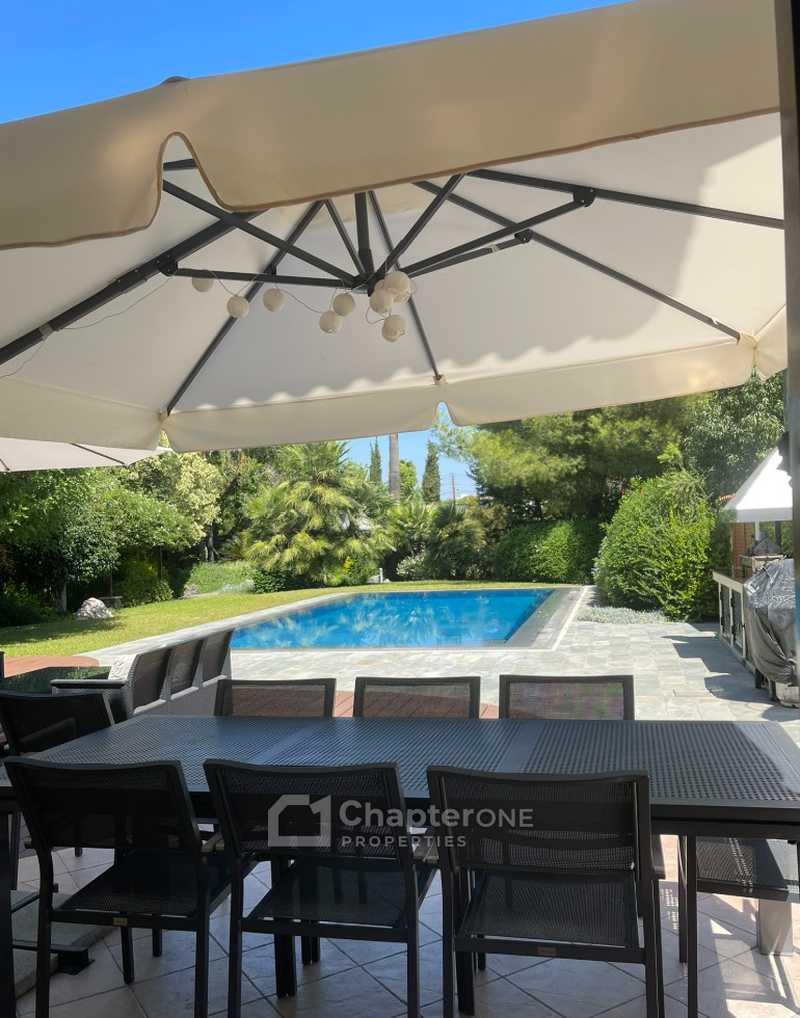 5-bedroom villa for sale: https://www.bazaraki.com/adv/5797694_5-bedroom-villa-for-sale (www.bazaraki.com)