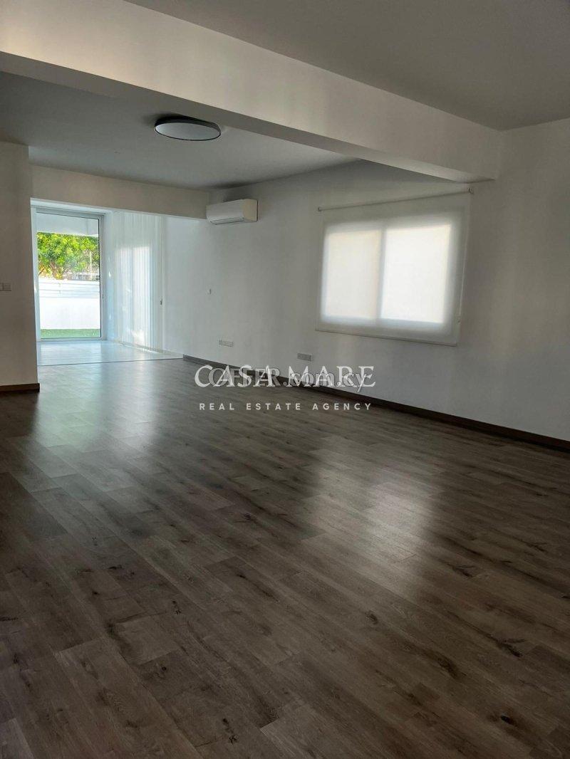 Three-Bedroom House in Egκomi: https://www.offer.com.cy/en/three-bedroom-house-in-egκomi/21-816636/ (www.offer.com.cy)