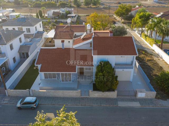 Three Bedroom House in Nisou Nicosia: https://www.offer.com.cy/en/three-bedroom-house-in-nisou-nicosia/21-713621/ (www.offer.com.cy)