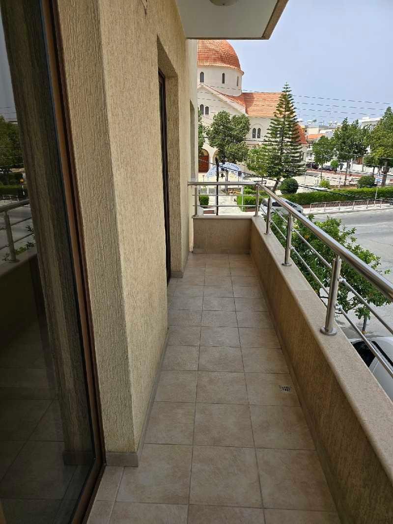 3-bedroom apartment to rent: https://www.bazaraki.com/adv/5796376_3-bedroom-apartment-to-rent (www.bazaraki.com)