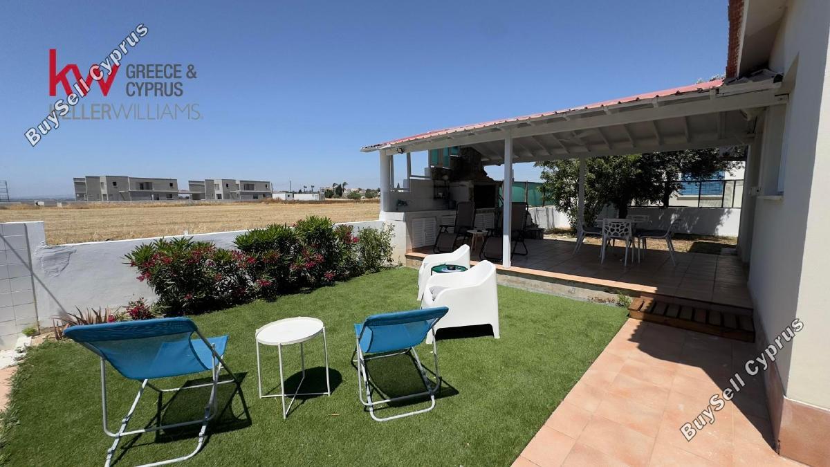 2 Bedroom Bungalow to rent in Pervolia, Larnaca: https://www.buysellcyprus.com/property-for-rent/larnaca/pervolia/2-bed-bungalow-to-rent-pervolia-larnaca-1800354.html (www.buysellcyprus.com)