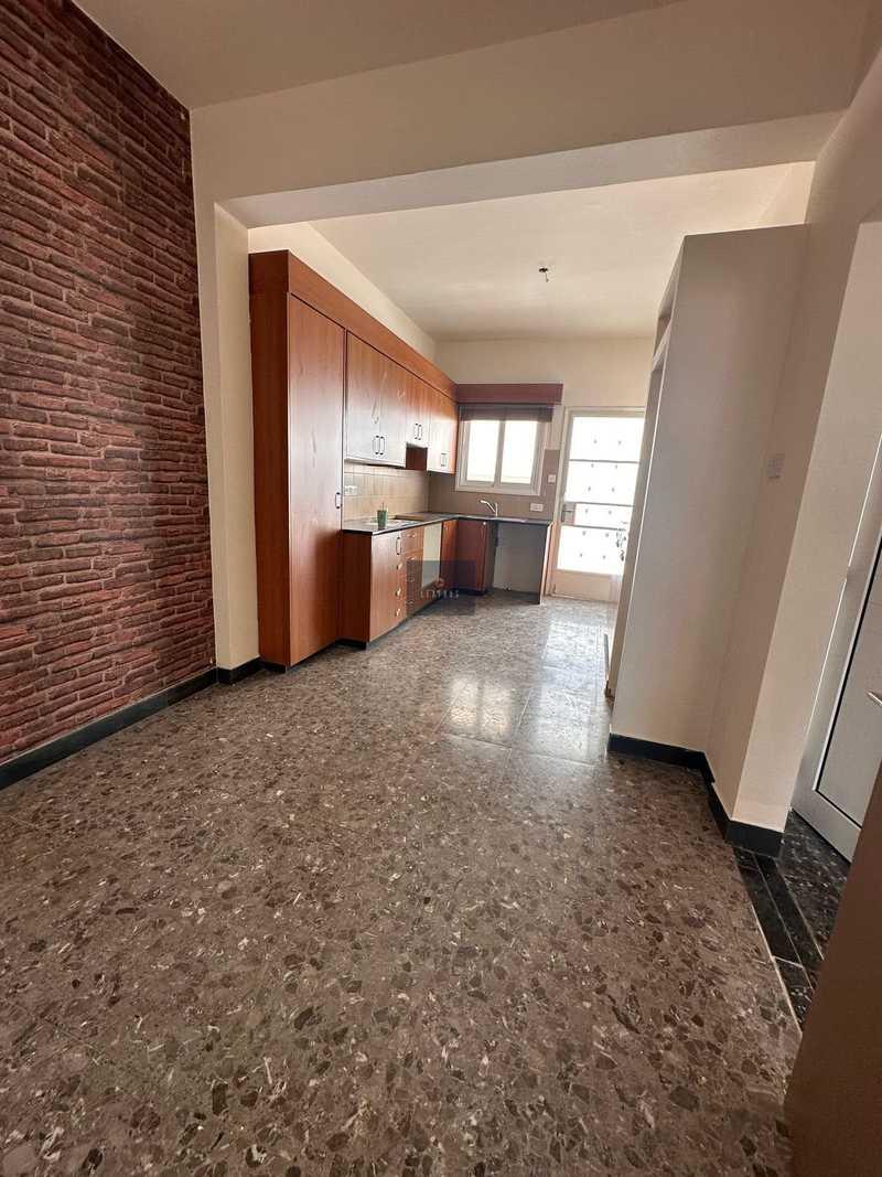 4-bedroom apartment for sale: https://www.bazaraki.com/adv/5766163_4-bedroom-apartment-for-sale (www.bazaraki.com)