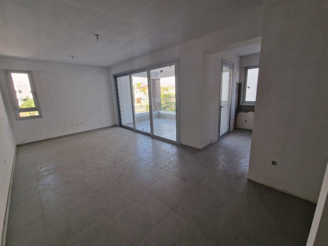 New 2-bedroom flat in Larnaca № 153920: https://dom.com.cy/en/catalog/sale/153920/ (dom.com.cy)