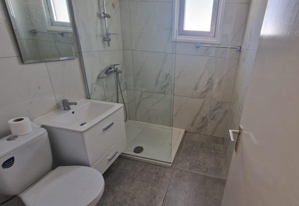 2-bedroom flat in Larnaca №152944: https://dom.com.cy/en/catalog/rent/152944/ (dom.com.cy)