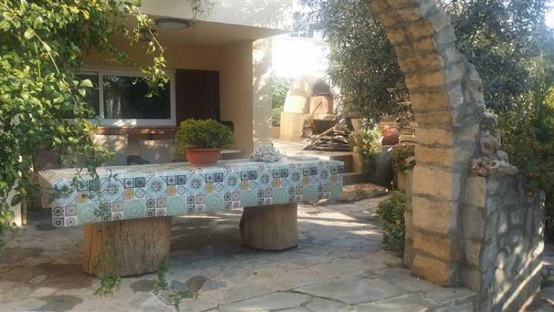 Κτίριο οικιστικά διαμερίσματα εμβ 609τμ έγκωμη λευκωσία: https://www.bazaraki.com/adv/5793664_ktirio-oikistika-diamerismata-emb-609tm-egkome-leukosia (www.bazaraki.com)