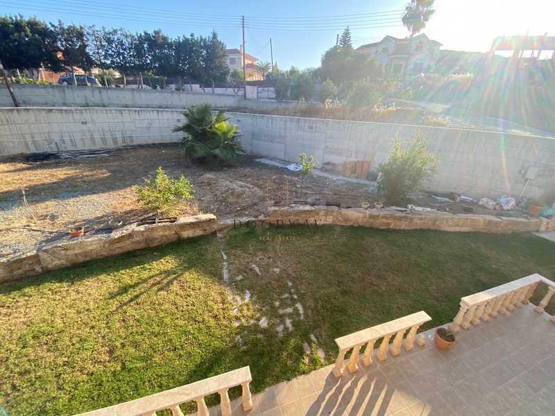 5-bedroom detached house for sale: https://www.bazaraki.com/adv/5794777_5-bedroom-detached-house-for-sale (www.bazaraki.com)