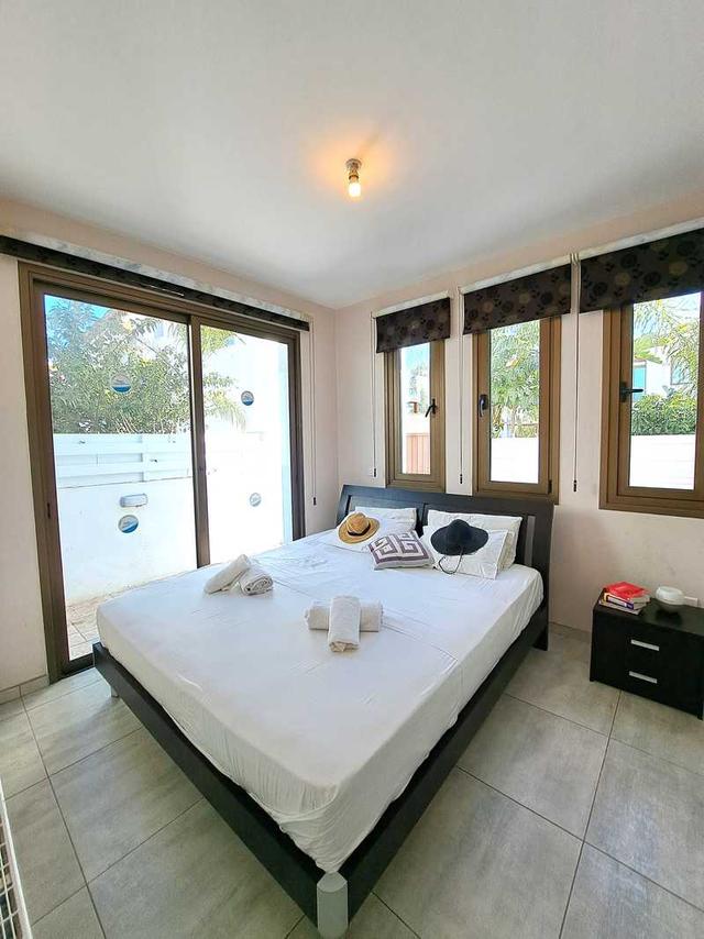 Luxury 3 bedroom villa with a pool: https://www.bazaraki.com/adv/5795930_luxury-3-bedroom-villa-with-a-pool (www.bazaraki.com)