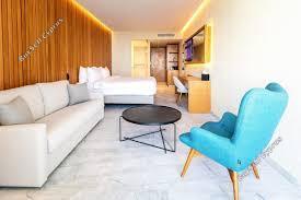 Hotel for sale in Dekeleia, Larnaca: https://www.buysellcyprus.com/property-for-sale/larnaca/dekeleia/hotel-for-sale-dekeleia-larnaca-1794311.html (www.buysellcyprus.com)