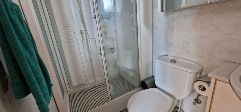 3-bedroom penthouse for sale: https://www.bazaraki.com/adv/5786724_3-bedroom-penthouse-for-sale (www.bazaraki.com)