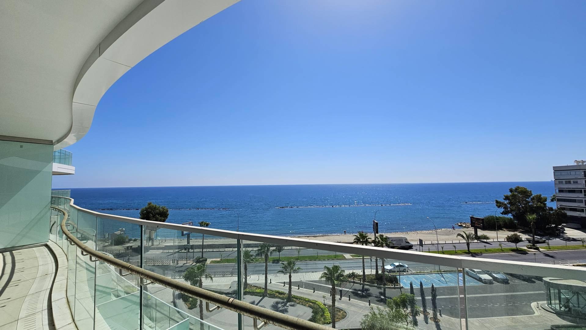 New 2-bedroom apartment in Limassol № 152872: https://dom.com.cy/en/catalog/sale/152872/ (dom.com.cy)