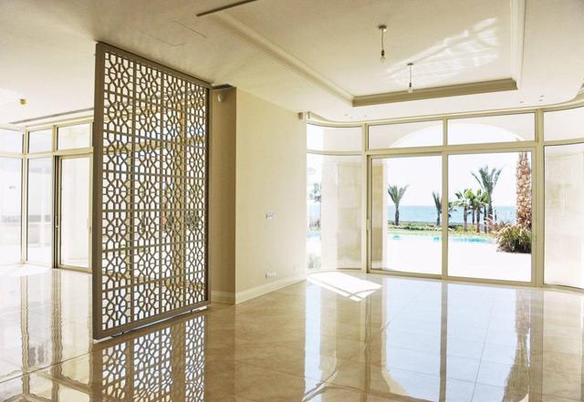 New 7-bedroom villa in Larnaca № 153410: https://dom.com.cy/en/catalog/sale/153410/ (dom.com.cy)