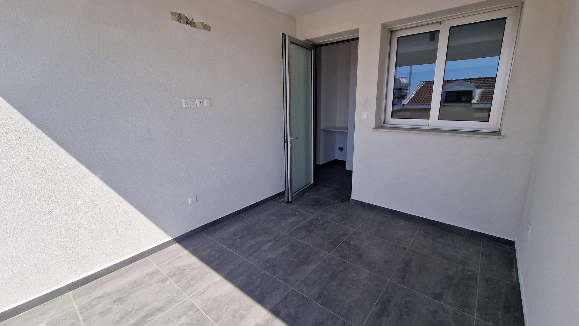 New 2-bedroom flat in Larnaca № 153916: https://dom.com.cy/en/catalog/sale/153916/ (dom.com.cy)