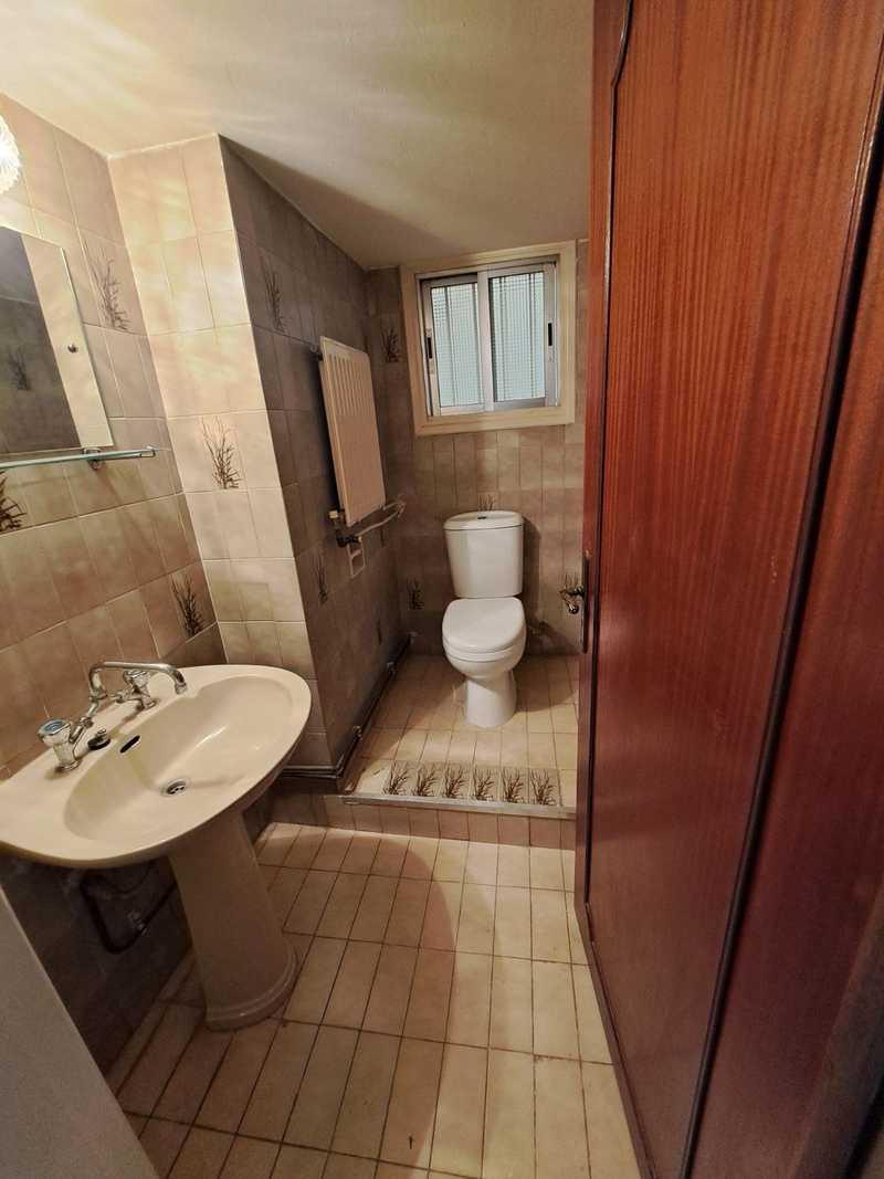 3-bedroom apartment to rent: https://www.bazaraki.com/adv/5768603_3-bedroom-apartment-to-rent (www.bazaraki.com)