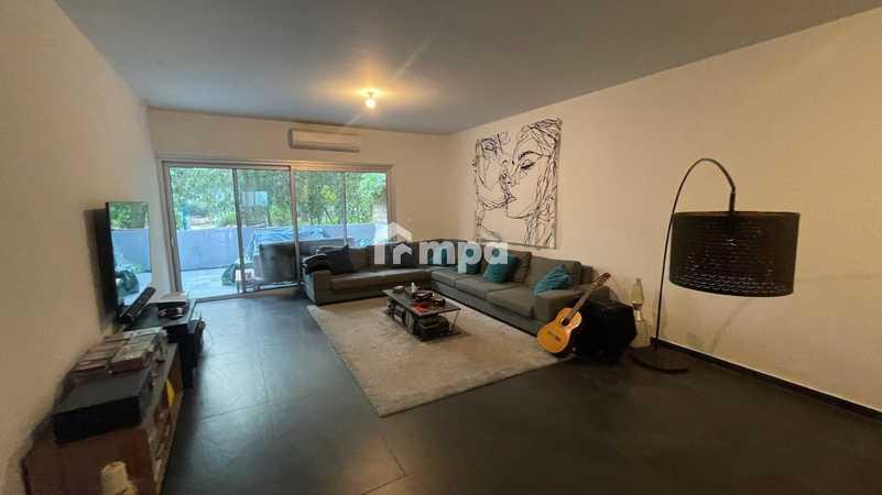 3-bedroom apartment to rent: https://www.bazaraki.com/adv/5786763_3-bedroom-apartment-to-rent (www.bazaraki.com)