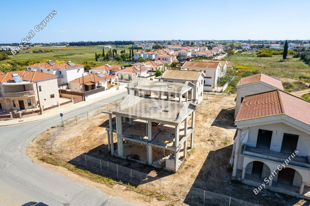 10 Bedroom Detached house for sale in Frenaros, Famagusta: https://www.buysellcyprus.com/property-for-sale/famagusta/frenaros/10-bed-detached-house-for-sale-frenaros-famagusta-1800617.html (www.buysellcyprus.com)