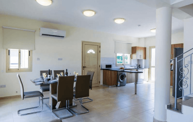 3-bedroom villa for sale: https://www.bazaraki.com/adv/5796616_3-bedroom-villa-for-sale (www.bazaraki.com)