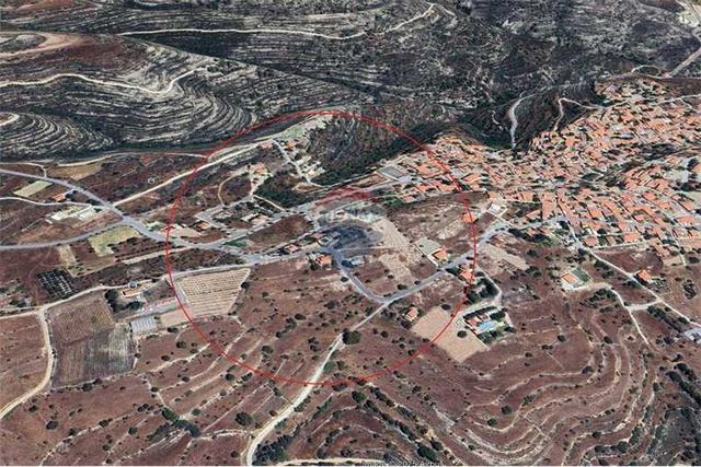 Residential land 357 m²: https://www.bazaraki.com/adv/5787665_residential-land-357-m2 (www.bazaraki.com)