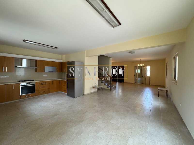 3-bedroom semi-detached to rent: https://www.bazaraki.com/adv/5795487_3-bedroom-semi-detached-to-rent (www.bazaraki.com)