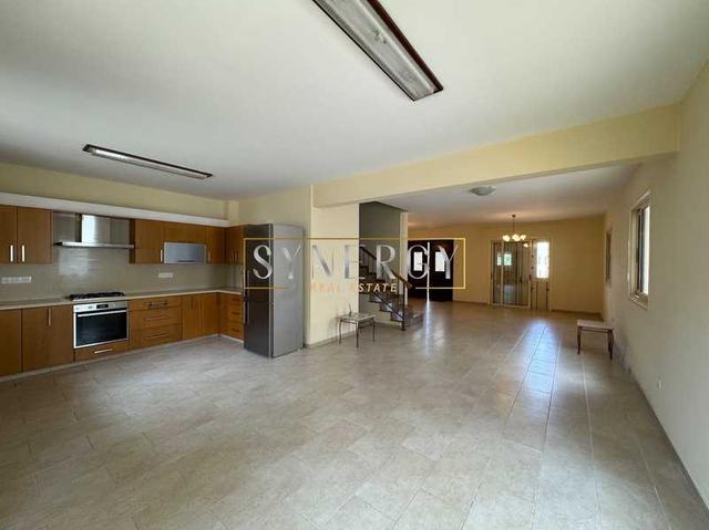 3-bedroom semi-detached to rent: https://www.bazaraki.com/adv/5795487_3-bedroom-semi-detached-to-rent (www.bazaraki.com)