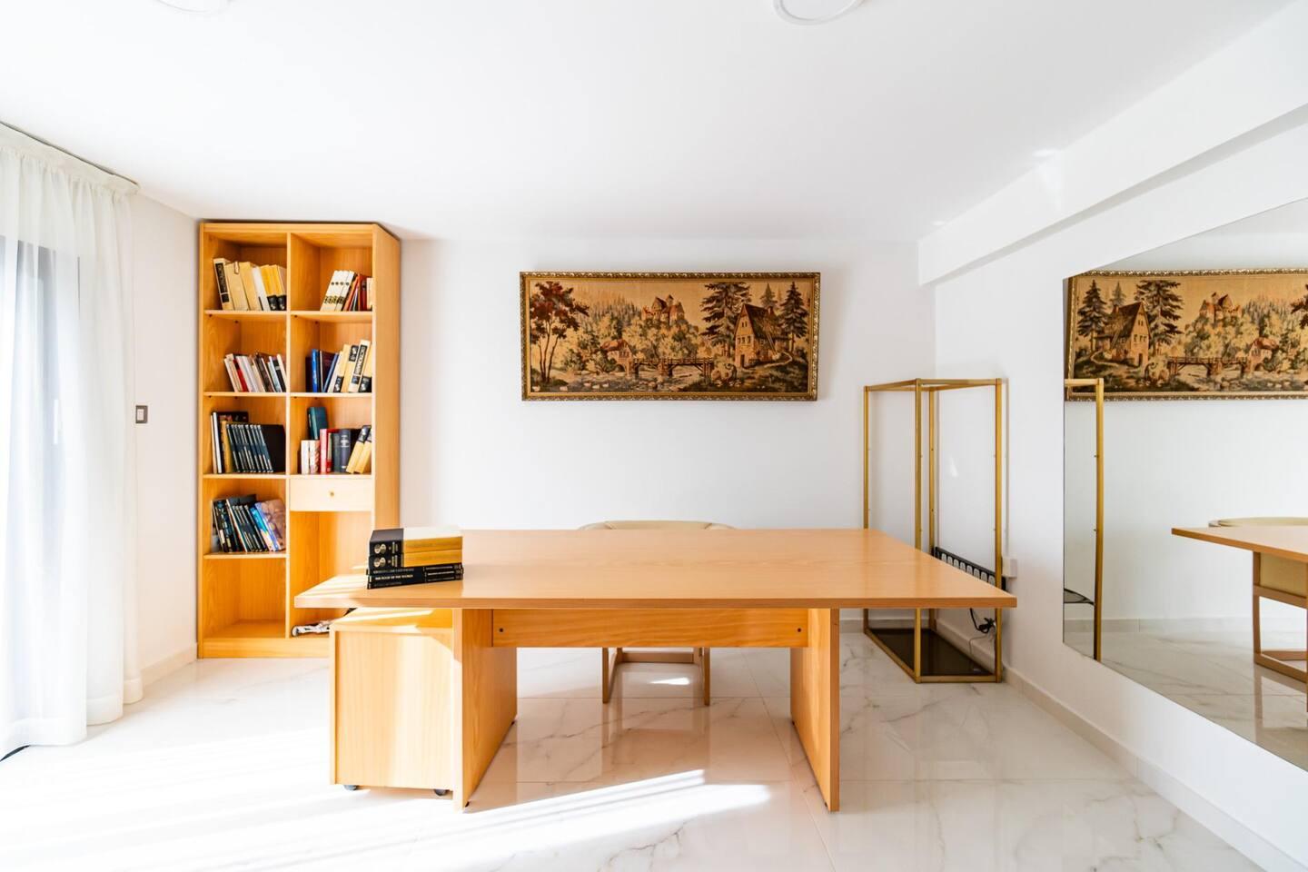 5-bedroom apartment in Paphos №152852: https://dom.com.cy/en/catalog/rent/152852/ (dom.com.cy)