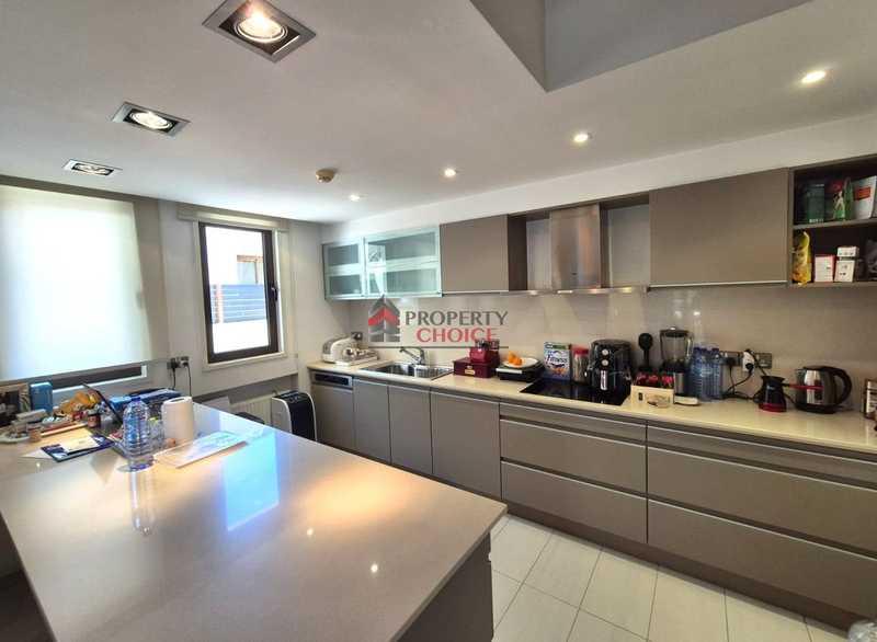 4-bedroom villa for sale: https://www.bazaraki.com/adv/5791407_4-bedroom-villa-for-sale (www.bazaraki.com)