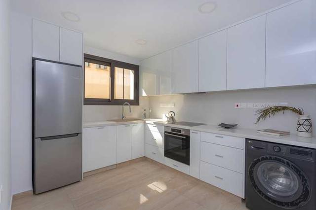 2-bedroom apartment to rent: https://www.bazaraki.com/adv/5788865_2-bedroom-apartment-to-rent (www.bazaraki.com)