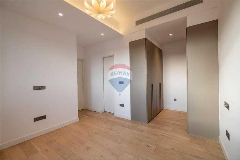 3-bedroom penthouse for sale: https://www.bazaraki.com/adv/5798073_3-bedroom-penthouse-for-sale (www.bazaraki.com)