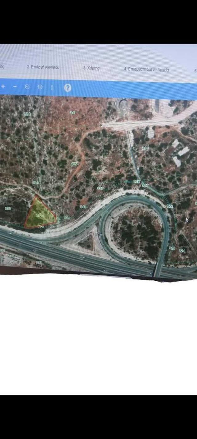 Residential land 2000 m²: https://www.bazaraki.com/adv/5788492_residential-land-2000-m2 (www.bazaraki.com)