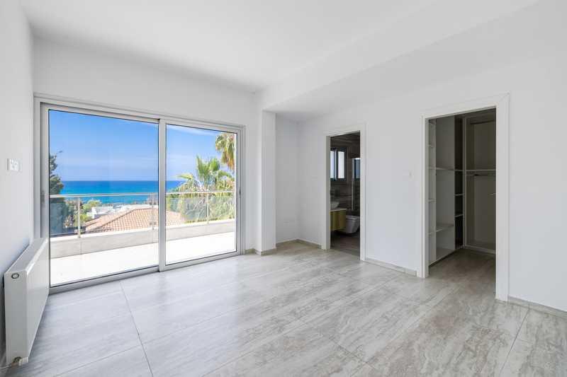 5-bedroom detached house for sale: https://www.bazaraki.com/adv/5791253_5-bedroom-detached-house-for-sale (www.bazaraki.com)