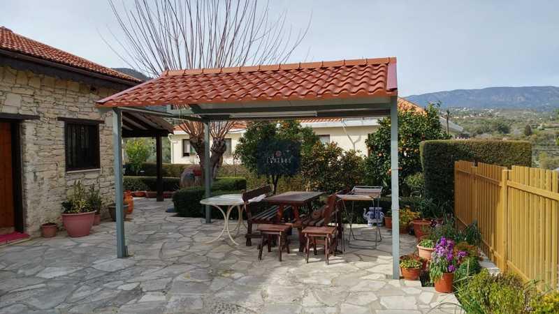 2-bedroom detached house for sale: https://www.bazaraki.com/adv/5763795_2-bedroom-detached-house-for-sale (www.bazaraki.com)