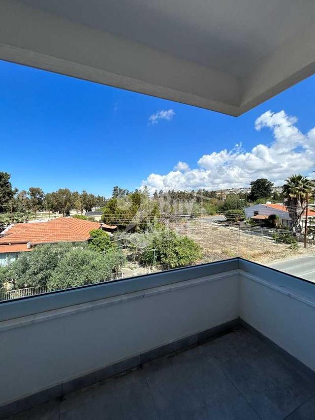 Newly renovated block of 6 apartments with roof garden and sea view: https://www.bazaraki.com/adv/5765983_newly-renovated-block-of-6-apartments-with-roof-garden-and-sea-view (www.bazaraki.com)