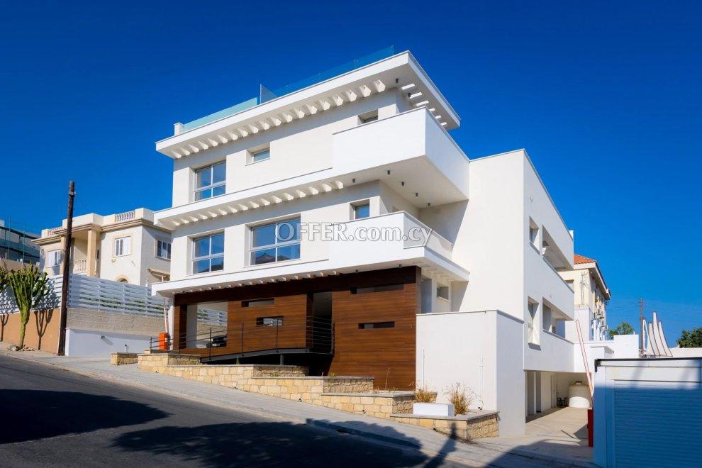 2 Bed Apartment for rent in Germasogeia, Limassol: https://www.offer.com.cy/en/2-bed-apartment-for-rent-in-germasogeia-limassol/21-816864/ (www.offer.com.cy)