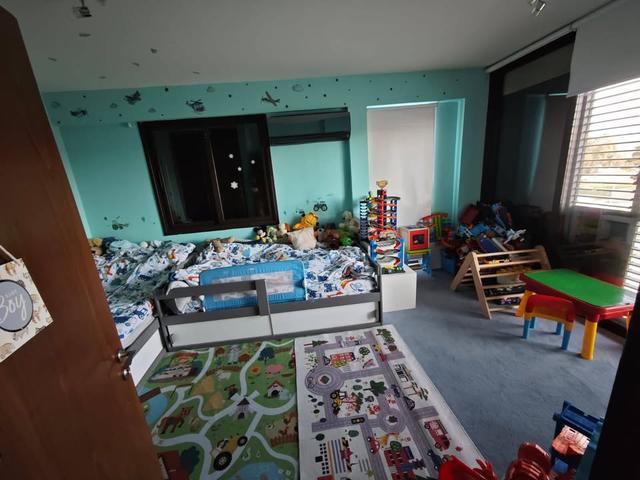 3 Bedroom Penthouse: https://www.facebook.com/marketplace/item/9767873843293947 (www.facebook.com)