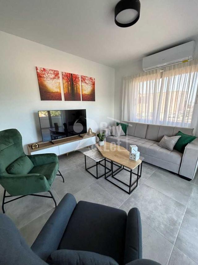 3-bedroom apartment for sale: https://www.bazaraki.com/adv/5795358_3-bedroom-apartment-for-sale (www.bazaraki.com)