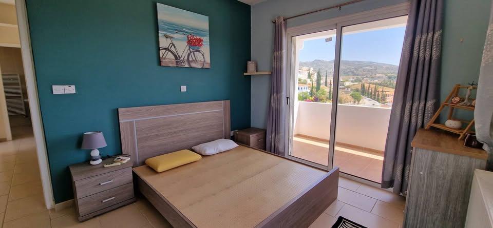 Large townhouse with centralheating in Peyia: https://www.facebook.com/marketplace/item/1235320814914526 (www.facebook.com)